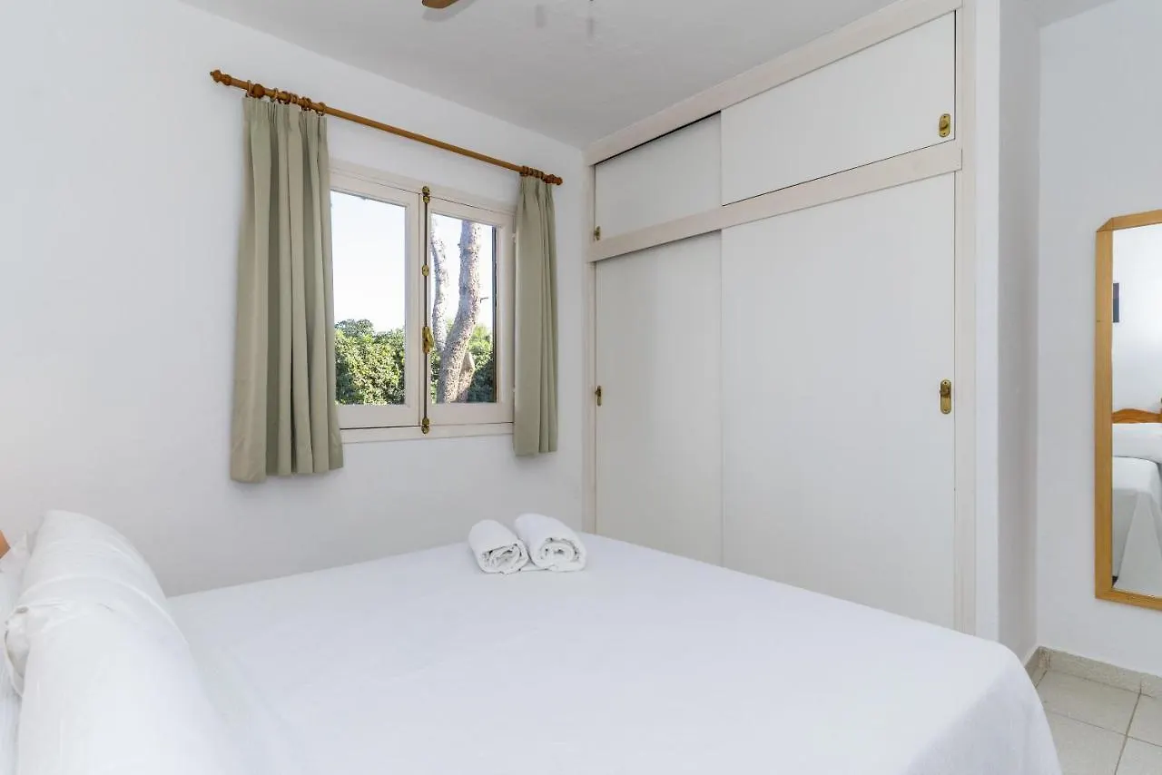 Apartamentos Ses Anneres Cala'N Blanes  Apartment Cala'N Blanes (Menorca)